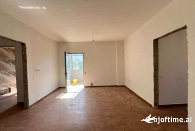 Shesim 3+1+2 ne Fresk te Qesaraka, Rr. E Dajtit