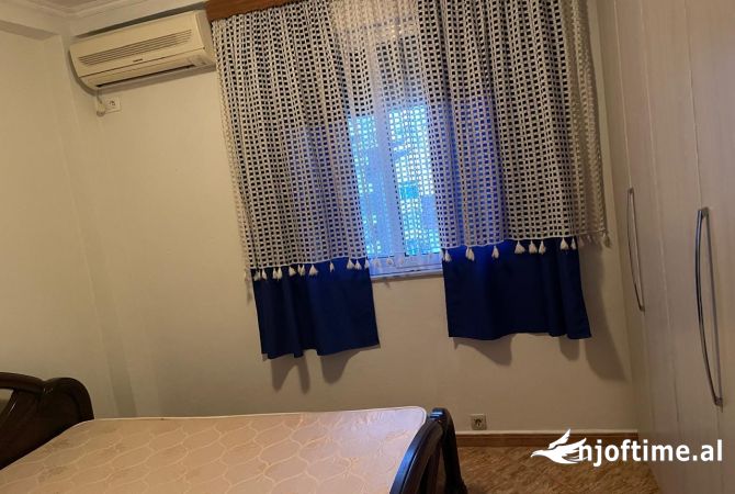 Shtepi me qera Apartament ne Tirane, 2+1, Mobilimi E mobiluar, Pagesa 570  Euro.