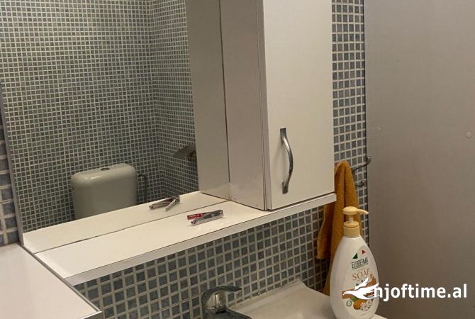 Shtepi ne shitje Apartament ne Durres, 2+1, Mobilimi E mobiluar, Pagesa 285,000  Euro.