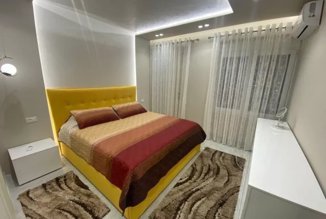 Shtepi me qera Apartament ne Durres, 2+1, Mobilimi E mobiluar, Pagesa 800  Euro.