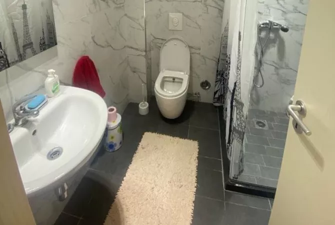 Shtepi me qera Apartament ne Durres, 2+1, Mobilimi E mobiluar, Pagesa 800  Euro.