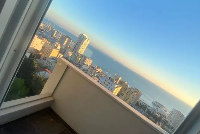 Shtepi me qera Apartament ne Durres, 2+1, Mobilimi E mobiluar, Pagesa 800  Euro.