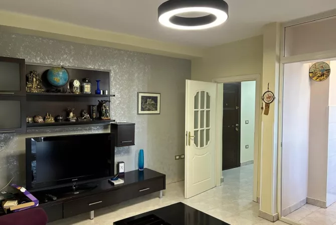 Shtepi me qera Apartament ne Tirane, 1+1, Mobilimi E mobiluar, Pagesa 62,000  Leke.