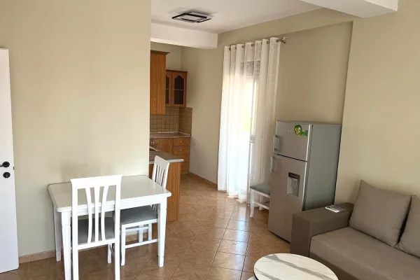 Shtepi me qera Apartament ne Tirane, 1+1, Mobilimi E mobiluar, Pagesa 550  Euro.