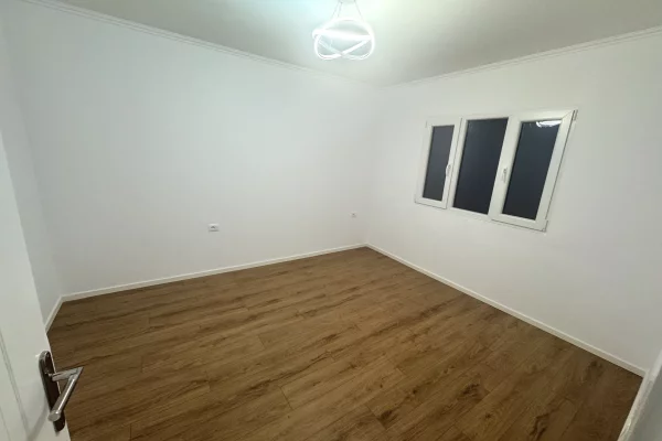 Shtepi ne shitje 1+1 ne Tirane - 95,000 Euro