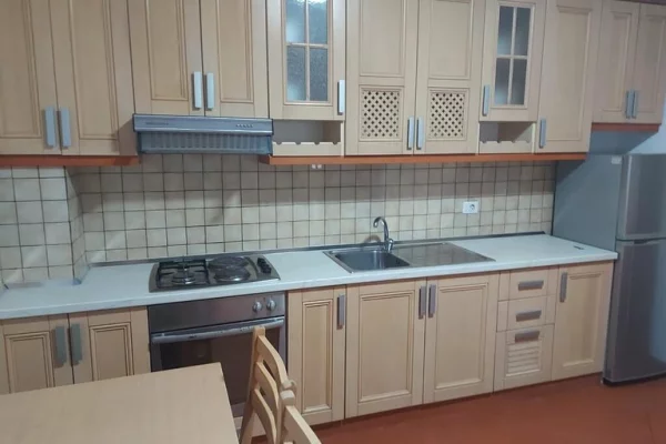 Shtepi me qera 1+1 ne Tirane - 500 Euro