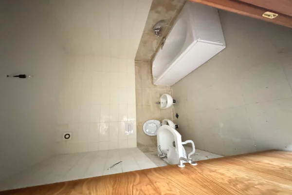 ‼️Jepet me qera zyra 4+1+2, prane Ish Bllokut‼️