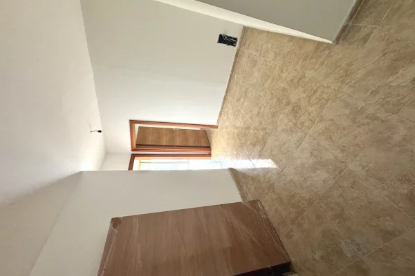 ‼️Jepet me qera zyra 4+1+2, prane Ish Bllokut‼️