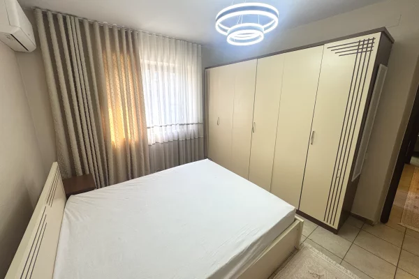 Shtepi me qera Apartament ne Tirane, 1+1, Mobilimi E mobiluar, Pagesa 500  Euro.