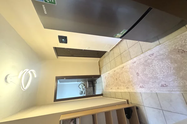 Shtepi me qera Apartament ne Tirane, 1+1, Mobilimi E mobiluar, Pagesa 500  Euro.