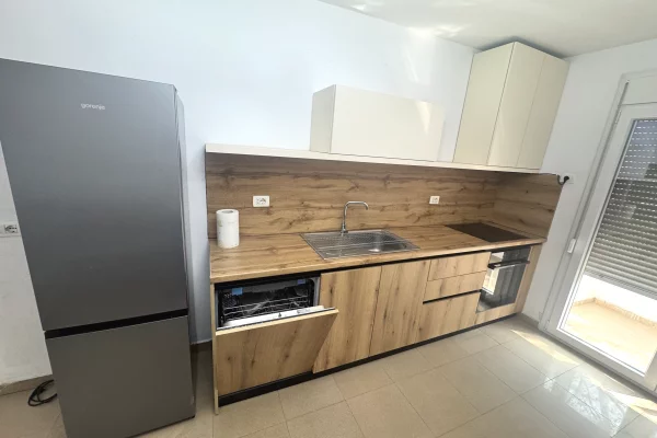 Appartamento in affitto a Tirana 2+1, Arredato