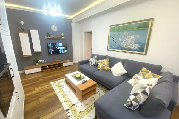 Shtepi me qera 1+1 ne Tirane - 650 Euro