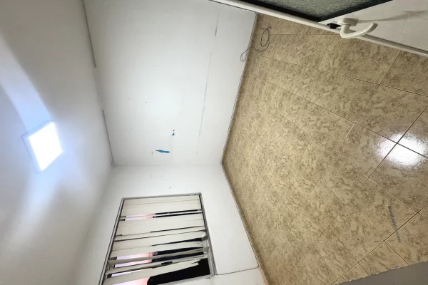 Ambient biznesi me qera 3+1 ne Tirane - 500 Euro