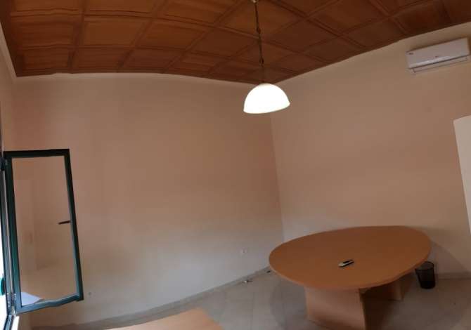 Business Property for Rent 3+1 in Tirana - 150 Euro