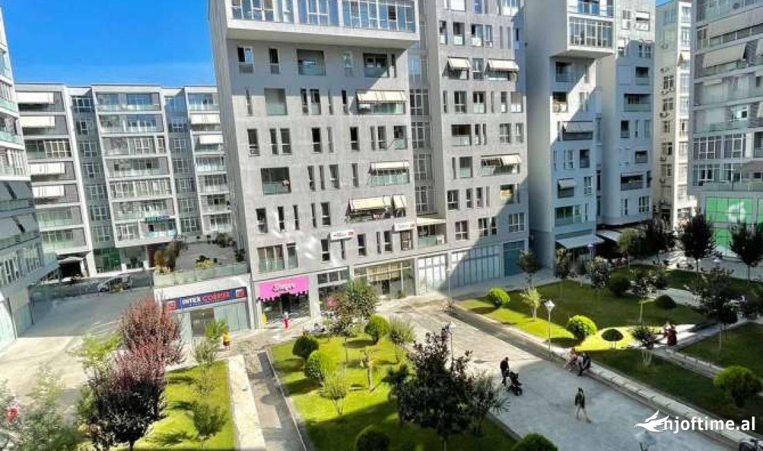 Shitet Njesi - Komuna e Parisit - Kika 2