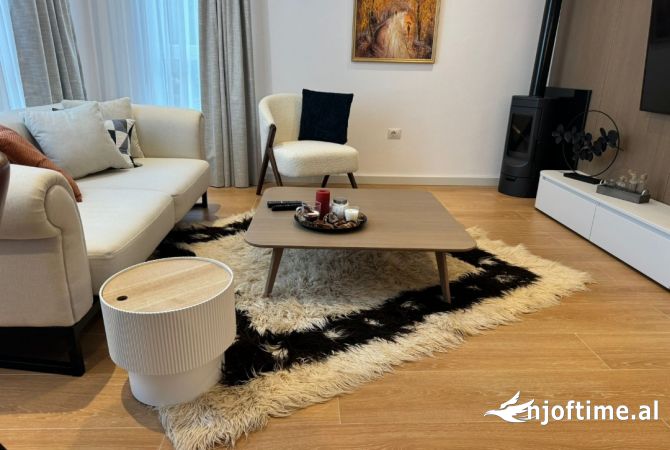 Shtepi ne shitje Apartament ne Pogradec, 1+1, Mobilimi E mobiluar, Pagesa 105,000  Euro.