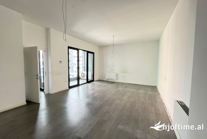 AMBIENT PER ZYRA ME QERA TEK SQUARE 21