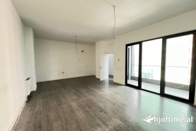 AMBIENT PER ZYRA ME QERA TEK SQUARE 21