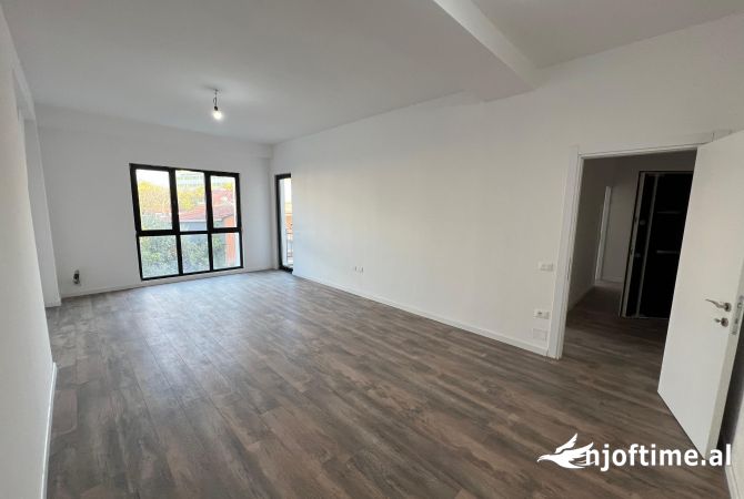 SHITET APARTAMENT 2+1+2 TEK FARMACIA 10