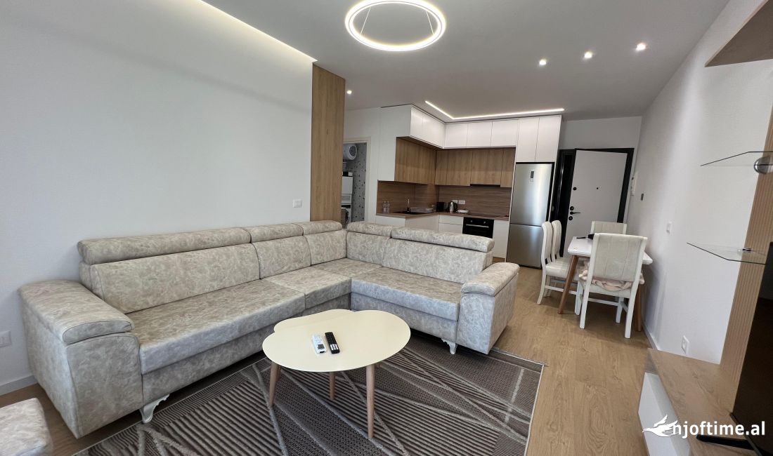 Shtepi me qera Apartament ne Tirane, 1+1, Mobilimi E mobiluar, Pagesa 600  Euro.