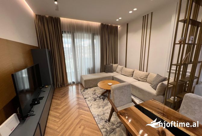 Shtepi me qera Apartament ne Tirane, 2+1, Mobilimi E mobiluar, Pagesa 1,200  Euro.