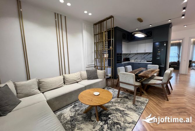 APARTAMENT MODERN 2+1+2 PER QERA TEK SQUARE 21