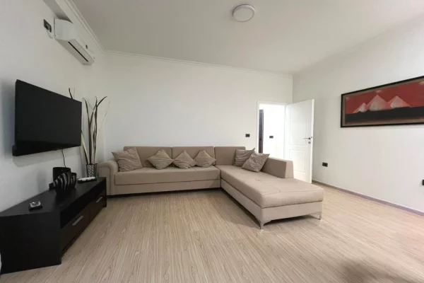 Casa in affitto 1+1 a Tirana - 700 Euro