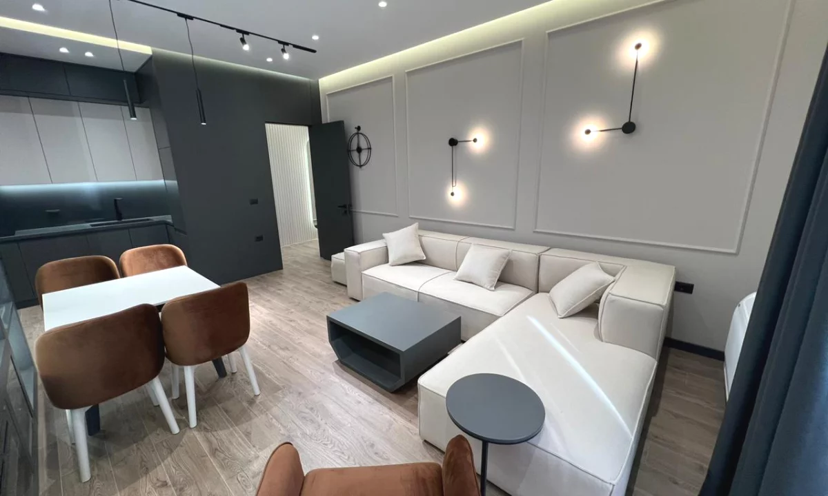 Shtepi me qera Apartament ne Tirane, 1+1, Mobilimi E mobiluar, Pagesa 1,000  Euro.