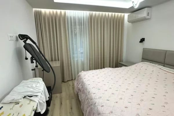 Shtepi ne shitje Apartament ne Tirane, 2+1, Mobilimi E mobiluar, Pagesa 18,900,000  Leke.