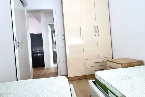 Shtepi me qera Apartament ne Tirane, 2+1, Mobilimi E mobiluar, Pagesa 500  Euro.