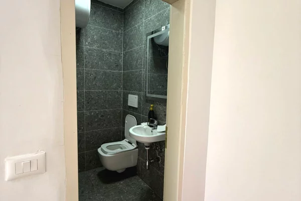 Jepet me qera ambient biznesi tek Rruga Dritan Hoxha 