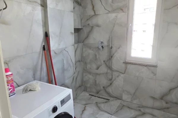 Shtepi me qera Apartament ne Tirane, 1+1, Mobilimi E mobiluar, Pagesa 60,000  Leke.