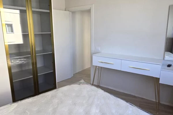 Shtepi me qera Apartament ne Tirane, 1+1, Mobilimi E mobiluar, Pagesa 60,000  Leke.