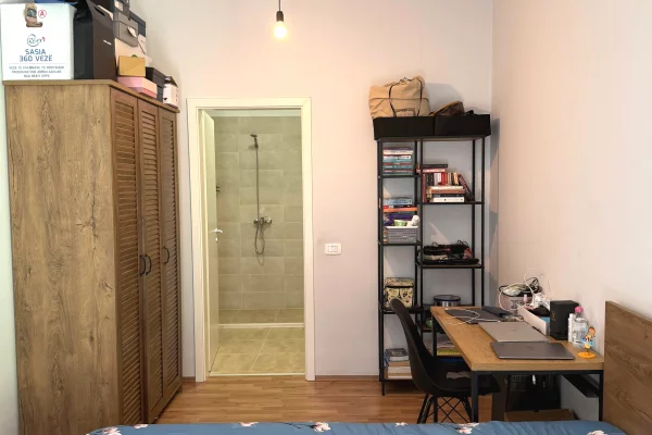 Shtepi ne shitje Apartament ne Tirane, 3+1, Mobilimi E mobiluar, Pagesa 239,000  Euro.
