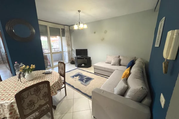 Shtepi me qera 1+1 ne Tirane - 50,000 Leke