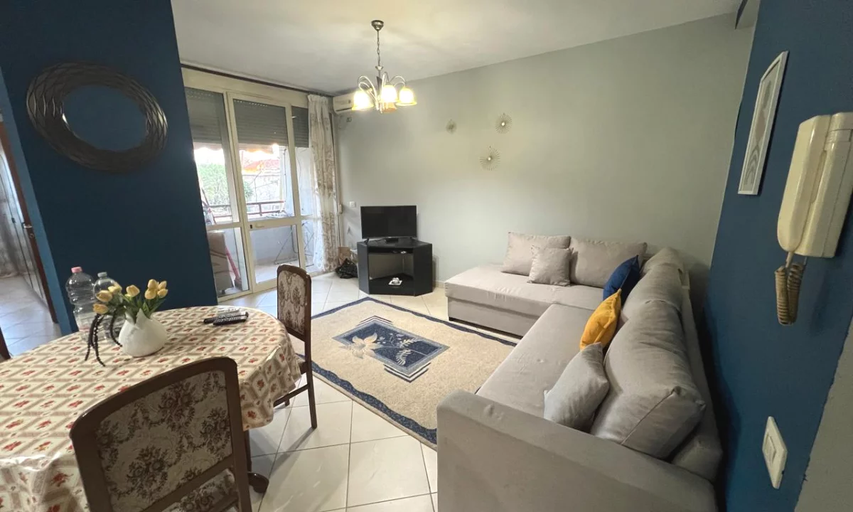 Shtepi me qera Apartament ne Tirane, 1+1, Mobilimi E mobiluar, Pagesa 50,000  Leke.