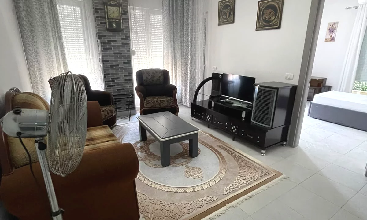 Shtepi me qera Apartament ne Tirane, 2+1, Mobilimi E mobiluar, Pagesa 55,000  Leke.