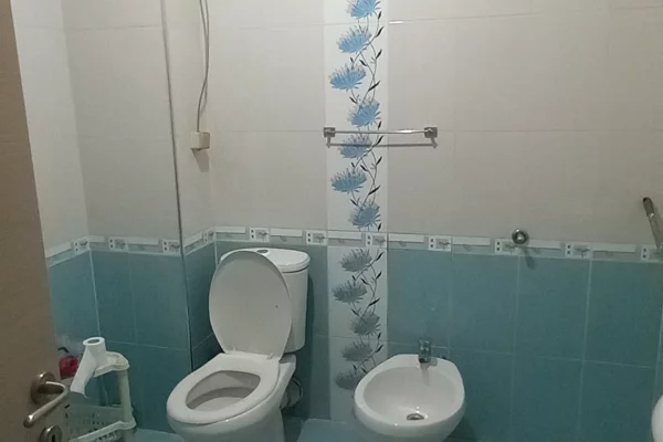 Shtepi ne shitje Apartament ne Tirane, 2+1, Mobilimi Bosh, pa mobiluar, Pagesa 14,000,000  Leke.