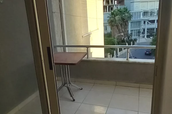 Shtepi ne shitje Apartament ne Tirane, 2+1, Mobilimi Bosh, pa mobiluar, Pagesa 14,000,000  Leke.