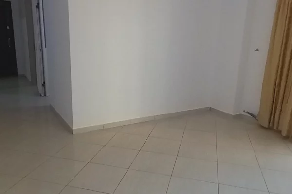 Shtepi ne shitje Apartament ne Tirane, 2+1, Mobilimi Bosh, pa mobiluar, Pagesa 14,000,000  Leke.