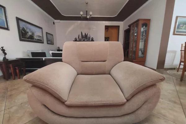 Mobilje dhe Elektroshtepiake ne Tirane - 350 Euro