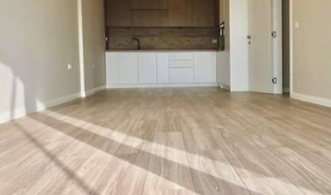 Dyqan me qera te 21 30m2