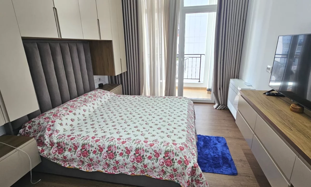 Appartamento in vendita a Tirana 3+1, Arredato