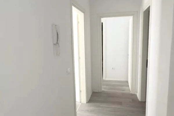 Business Property in Sale 3+1 in Tirana - 105,930 Euro