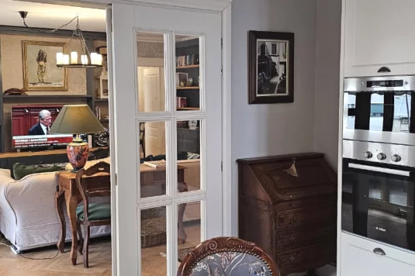 Shtepi ne shitje Apartament ne Tirane, 2+1, Mobilimi E mobiluar, Pagesa 650,000  Euro.