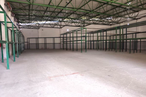 Business Property for Rent 1+1 in Tirana - 3,500 Euro