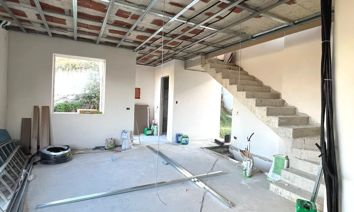 Shtepi me qera Vila Luksoze ne Tirane, 3+1, Mobilimi Bosh, pa mobiluar, Pagesa 2,000  Euro.