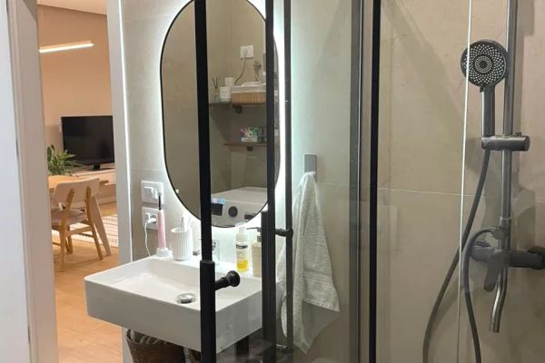 Shtepi me qera Apartament ne Tirane, 1+1, Mobilimi E mobiluar, Pagesa 600  Euro.