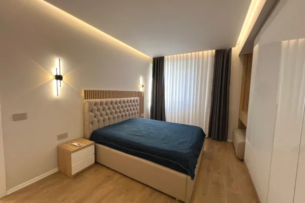 Shtepi me qera Apartament ne Tirane, 2+1, Mobilimi E mobiluar, Pagesa 1,000  Euro.