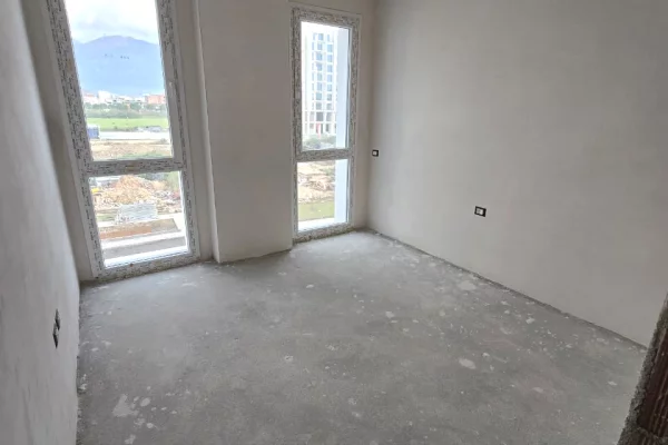 Appartamento in vendita a Tirana 2+1, Arredato